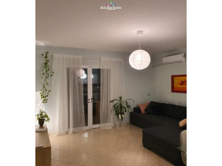 Apartament me qera 1+1 prane Shkolles Mihal Grameno, qera.