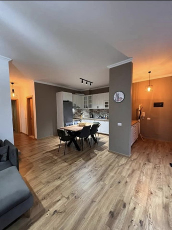 apartament-212-kopshti-botanik-900-euro-big-1