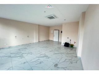 Zyre Me Qera Tek Lake View Residence (ID BZ2720) Tirane