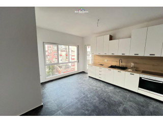 Zyre Me Qera 2+1 Tek Zogu i Zi (ID BZ2728) Tirane