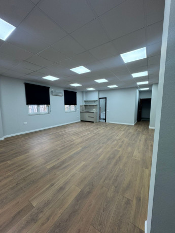 zyre-me-qera-ne-qender-id-bz2735-tirane-big-0