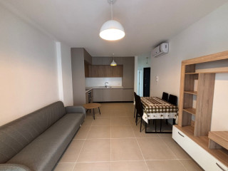 Apartament Me Qera 1+1+ Post Parkim Tek Liqeni i Thate (ID B2101340) Tirane