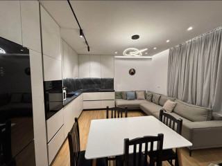 Apartament Me Qera 2+1+ Post Parkim Tek Fusha e Aviacionit (ID B2201598) Tirane