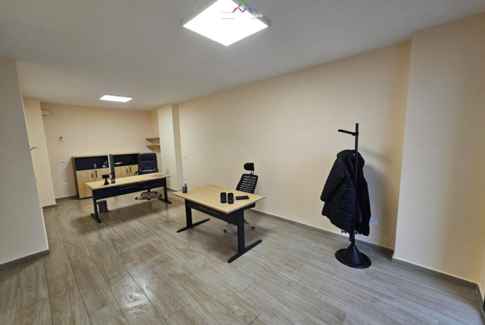 zyre-me-qera-21-tek-kompleksi-zirkon-id-bz2746-tirane-big-0