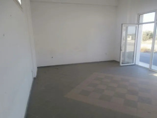 Dyqan Me qera Prane Stadiumit Dinamo ( ID BD21763) Tirane