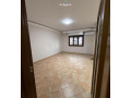zyre-me-qera-tek-komuna-e-parisit-id-bz2751-tirane-small-0