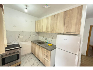 Vile me Qera 2+1 Tek Varri I Bamit (ID BV22524) Tirane