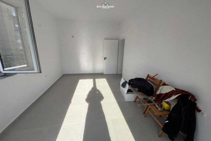 zyre-me-qera-21-tek-mine-peza-id-bz2755-tirane-big-0