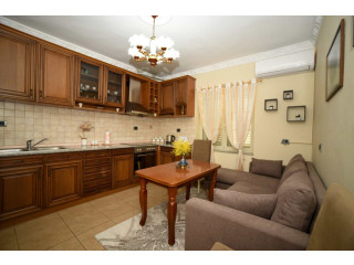 Apartament Me Qera 2+1 Tek Rruga Fortuzi (ID B221380) Tirane