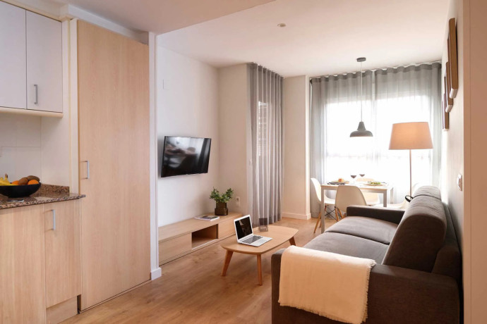 apartament-me-qera-11-tek-zogu-i-zi-id-b2101365-tirane-big-0