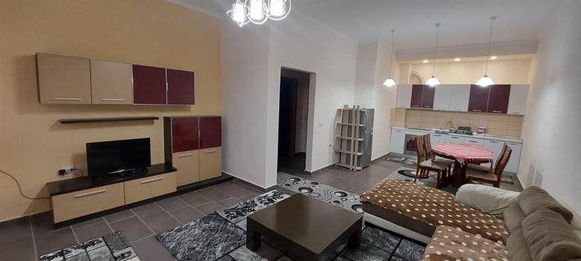 jepet-me-qera-apartament-21-ne-fresk-id-b220598-tirane-big-0