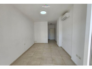 Zyre Me Qera tek Rruga e Barrikadave,qera.,.,.,