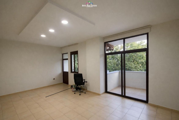 zyre-me-qera-212-prane-harry-fulz-id-bz2775-tirane-big-0