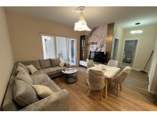 Apartament Me Qera 1+1+Post Parkim Tek Zogu i Zi .,.,.