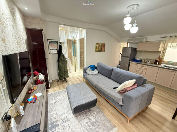 vile-me-qera-11-tek-komuna-e-parisit-id-bv22547-tirane-big-0