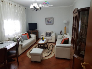 Apartament Me Qera 2+1 Prane Martenitetit te Ri (ID B220176) Tirane