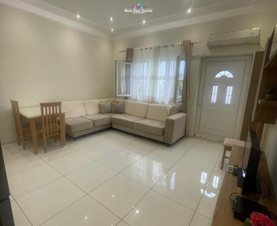 vile-me-qera-21-tek-jordan-misja-id-bv298-tirane-big-0