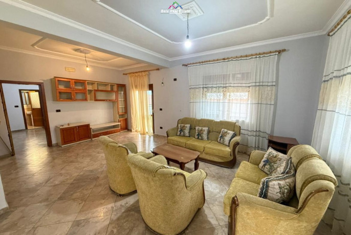 vile-me-qera-21-tek-kodra-e-priftit-qera-qera-qera-big-0