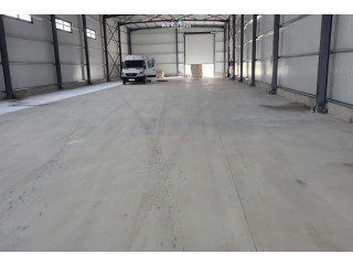 Magazine Me Qera Ne Autostraden Tirane-Durres (ID BM279) Tirane.