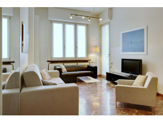 Apartament Me Qera 1+1 tek Komuna e Parisit (ID B2101466) Tirane