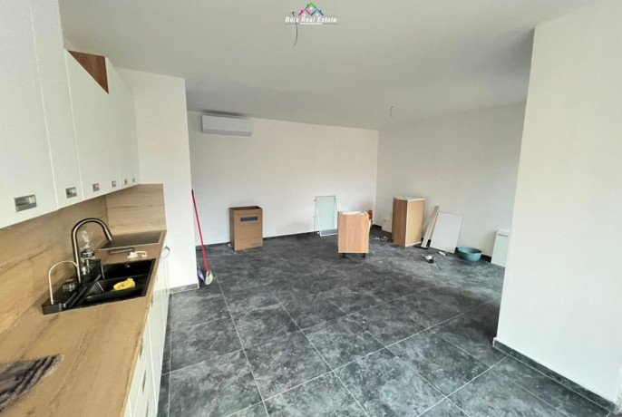 zyre-me-qera-21-tek-zogu-i-zi-id-big-0