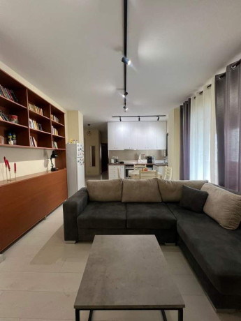 shitet-apartament-11-prane-shkolles-se-baletit-id-b110240-tirane-big-0