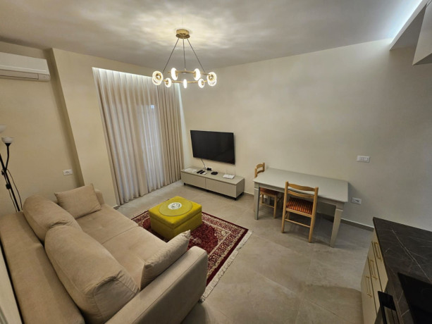 apartament-me-qera-11-tek-rruga-e-bogdaneve-id-b2101499-tirane-big-0