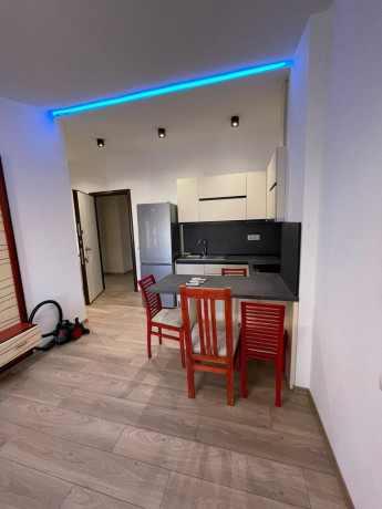 jepet-me-qera-apartament-11-prane-komunes-se-parisit-id-b210495-tirane-big-3