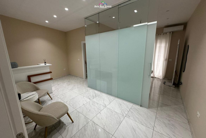 zyre-me-qera-tek-komuna-e-parisit-id-bz2837-tirane-big-0