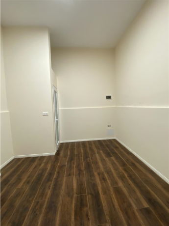 dyqan-ne-shitje-tek-komuna-e-parisit-id-bd1168-tirane-big-0