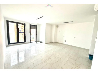 Zyre Me Qera 2+1 Tek Kompleksi Zirkon ( ID BZ2840 ) Tirane