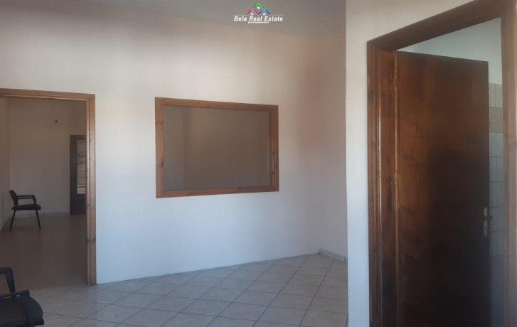 jepet-me-qera-zyre-open-space-ne-myslym-shyri-id-bz2203-tirane-big-0