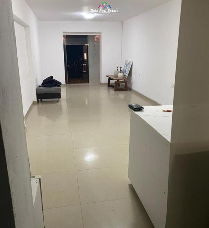 dyqan-me-qera-prane-shkolles-se-baletit-id-qeraqeraqeraqera-big-0