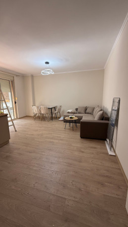 apartament-me-qera-11-ne-astir-id-b2101554-tirane-big-0