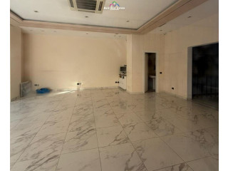 Dyqan Me Qera Tek Rruga E Kavajes (ID BD21822) Tirane