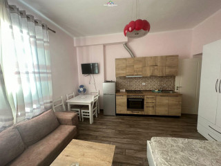 Jepet Me Qira Garsionere Ne Kinostudio (ID BG67)