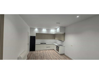 Apartament Me Qera 1+1 Tek 5 Maj ( ID B2101564) Tirane