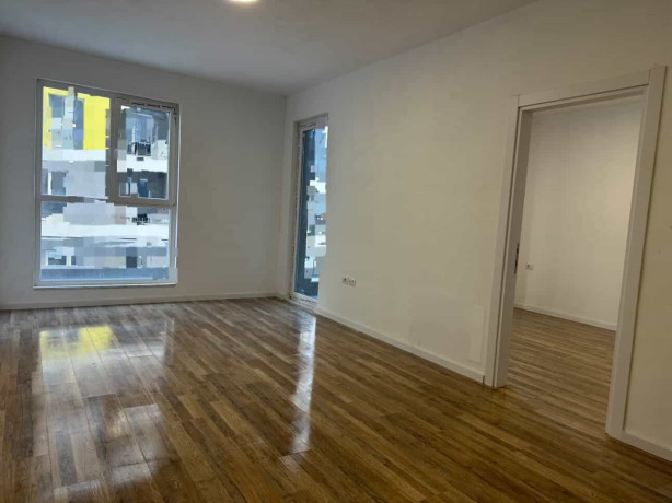 zyre-me-qera-11-post-parkim-tek-univers-city-id-bz2859-tirane-big-0