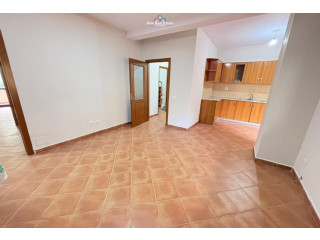 Zyre Me Qera tek Komuna e Parisit ( ID BZ2869) Tirane