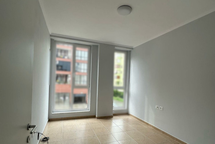 zyre-me-qera-312-tek-bulevardi-i-ri-id-bz2620-tirane-big-0