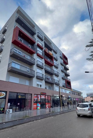 shitet-ambient-biznesi-dyqan-kamez-big-0