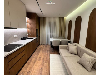 Apartament Me Qera 2+1 Ne Xhamllik (ID , qeraqeraqeraqeraqera