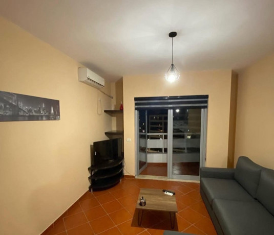 apartament-me-qera-11-tek-pallati-me-shigjeta-id-b2101587-tirane-big-0