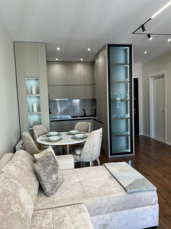 apartament-11-me-qira-rrbarrikadave-650-euro-big-1