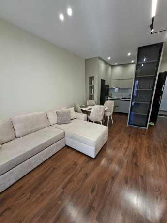 apartament-11-me-qira-rrbarrikadave-650-euro-big-0