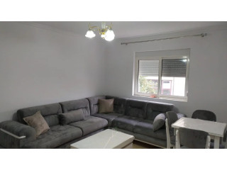 Apartament Me Qera 1+1 Ne Xhamllik (ID B211439) Tirane