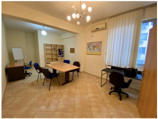 Okazion. Zyrё me qera 70 m2 (1+1) në rrugën e Kavajës, Tiranё