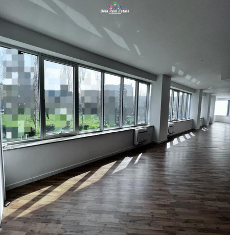 zyre-me-qera-tek-stadiumi-dinamo-id-bz2900-tirane-big-0