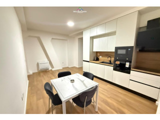 Zyre Me Qera 2+1 Tek Kompleksi Garden Building (ID BZ2899) Tirane