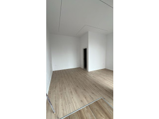 Dyqan Me Qera Tek Mine Peza (ID BD21853) Tirane